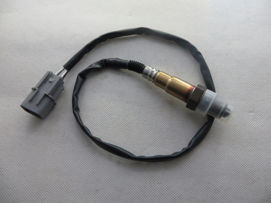 Hyundai Auto Oxygen Sensor Fuel Pressure Sensor 39210-2B100