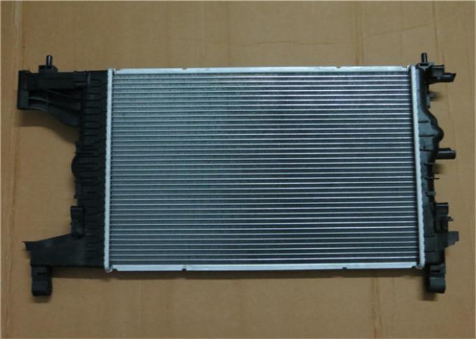 Cruze Opel Astra High Performance Aluminum Radiators 1300299 13267650 OEM